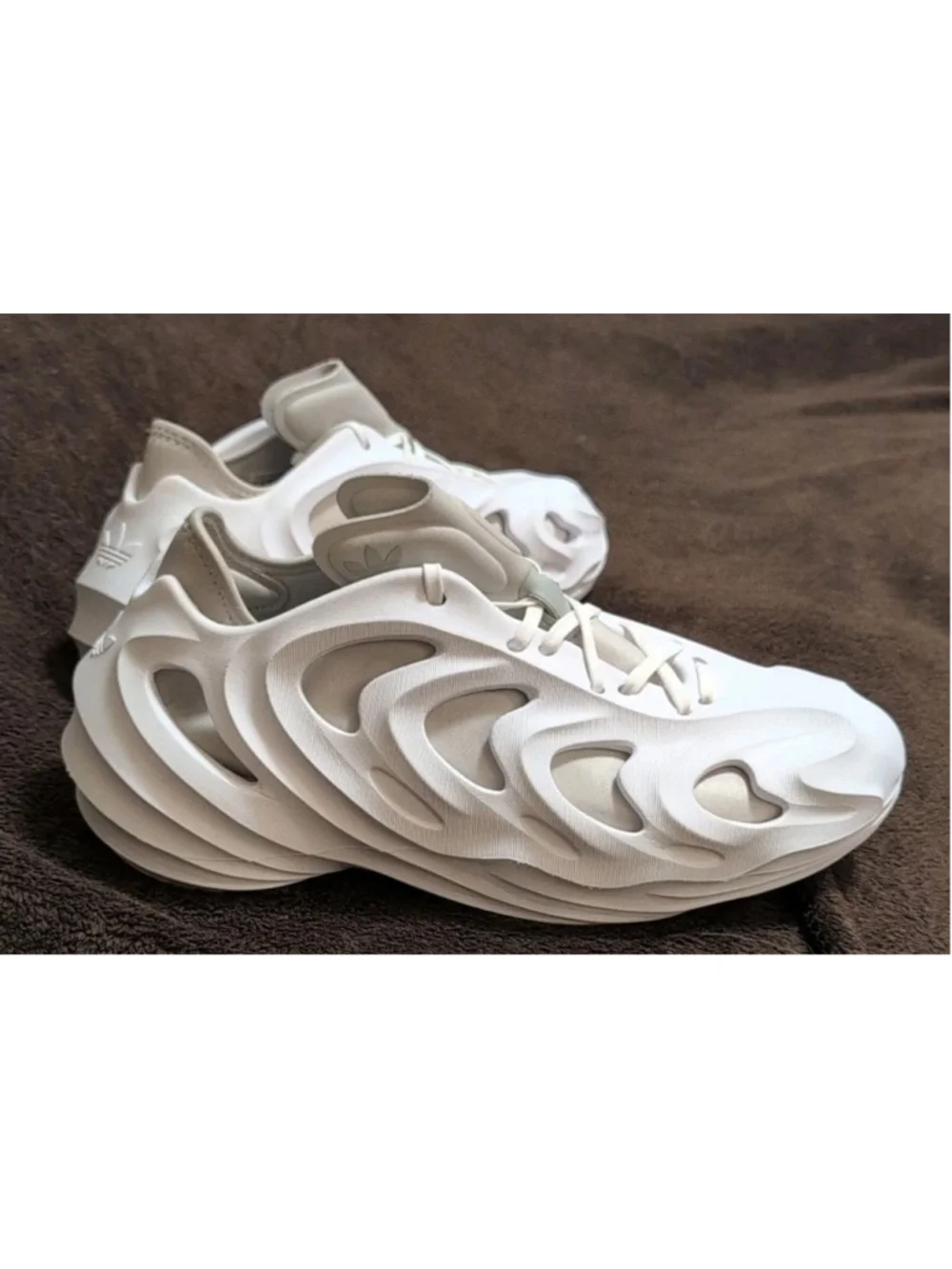 Adidas AdiFoam Q White Aluminum Gray Mens US Size 10.5 F101